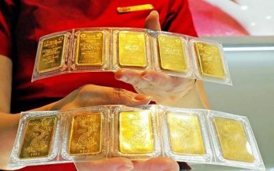 Giá vàng SJC tiến lên mốc 93 triệu đồng, tỷ giá USD quay đầu giảm mạnh