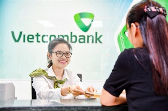 Vietcombank giảm mạnh lãi suất cho vay: Khách hàng cũ cũng được hưởng lợi