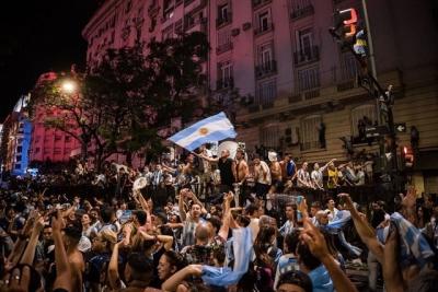 Người Argentina 'trở về mặt đất'