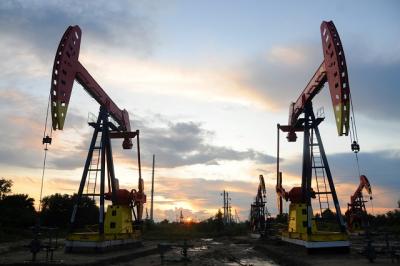 Giá dầu tại thị trường châu Á tăng do xuất khẩu của Nga giảm