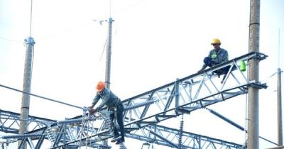 Đẩy nhanh tiến độ xây dựng nhiều công trình lưới điện cao áp khu vực miền Nam