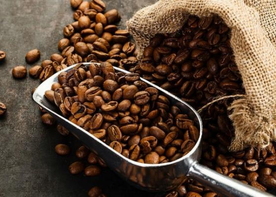 Giá cà phê hôm nay 20/2: Sát mốc 46.000 đồng/kg