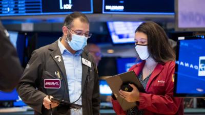Dow Jones giảm hơn 100 điểm sau báo cáo lạm phát
