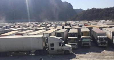 Còn hơn 4.460 xe hàng ùn ứ tại Lạng Sơn, có tài xế 'nằm chờ' suốt 20 ngày