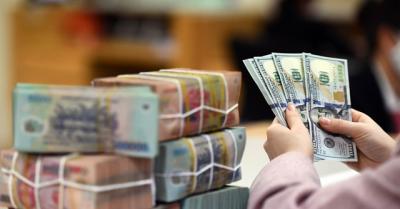 Giá USD ngân hàng diễn biến trái chiều