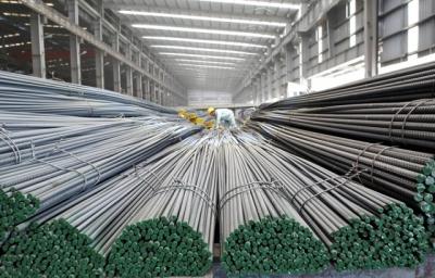 Giá thép ngày 16/3: Khi nào ngành thép khởi sắc trở lại