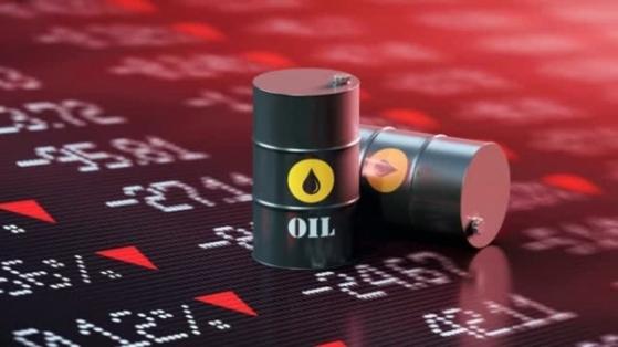 Giá dầu giảm mạnh và thế khó của cổ phiếu dầu khí