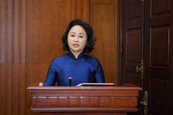 Chân dung bà Trần Thu Huyền, người vừa được bổ nhiệm chức vụ Chánh Văn phòng NHNN